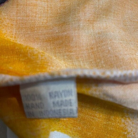 VLVWATV Loud Cuban Collared Casual Party button-down shirt, size XL - Picture 4 of 4